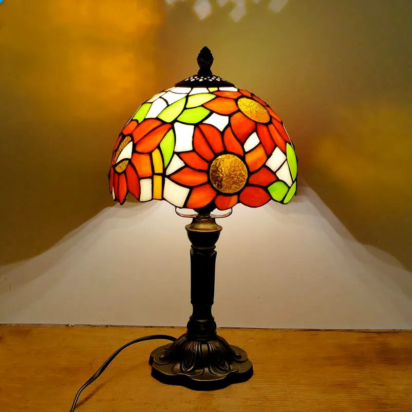 Retro Tiffany Table Lamp